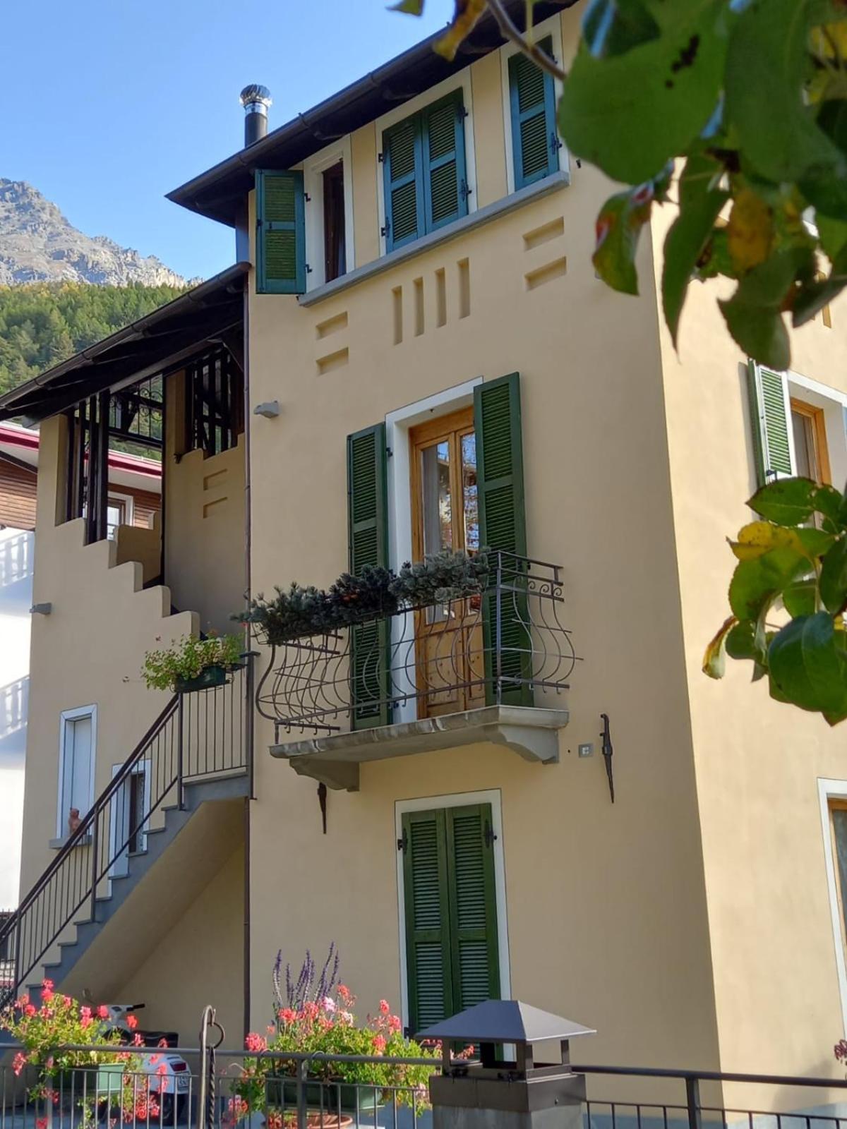 Appartamenti Via Monte Braulio 19 Бормио Екстериор снимка